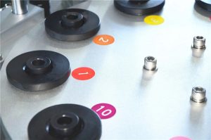 Ultrasonik mühürleme kosmetik boru doldurma maşını