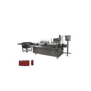 Kiçik bir şüşə göz damlası, dırnaq lakı doldurma maşını və örtmə maşını